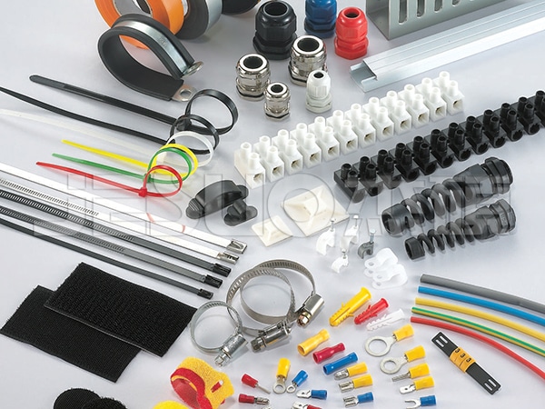 Global Cable and Accessories Market 