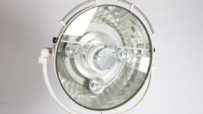 Surgical Lamp Market