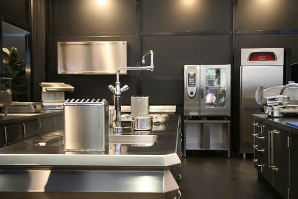 Global Commercial Kitchen Equipment & Appliances Market Report 2028