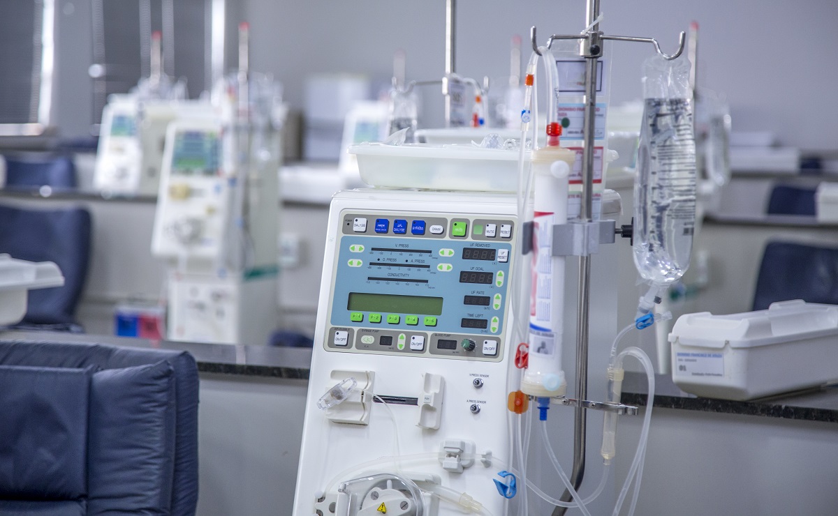 Dialysis Machines Market